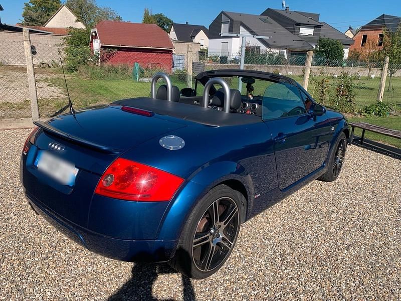 Blau Gebraucht 2005 Audi TT Roadster Cabrio | 8.999 € (Teuer) - Bild 1/4