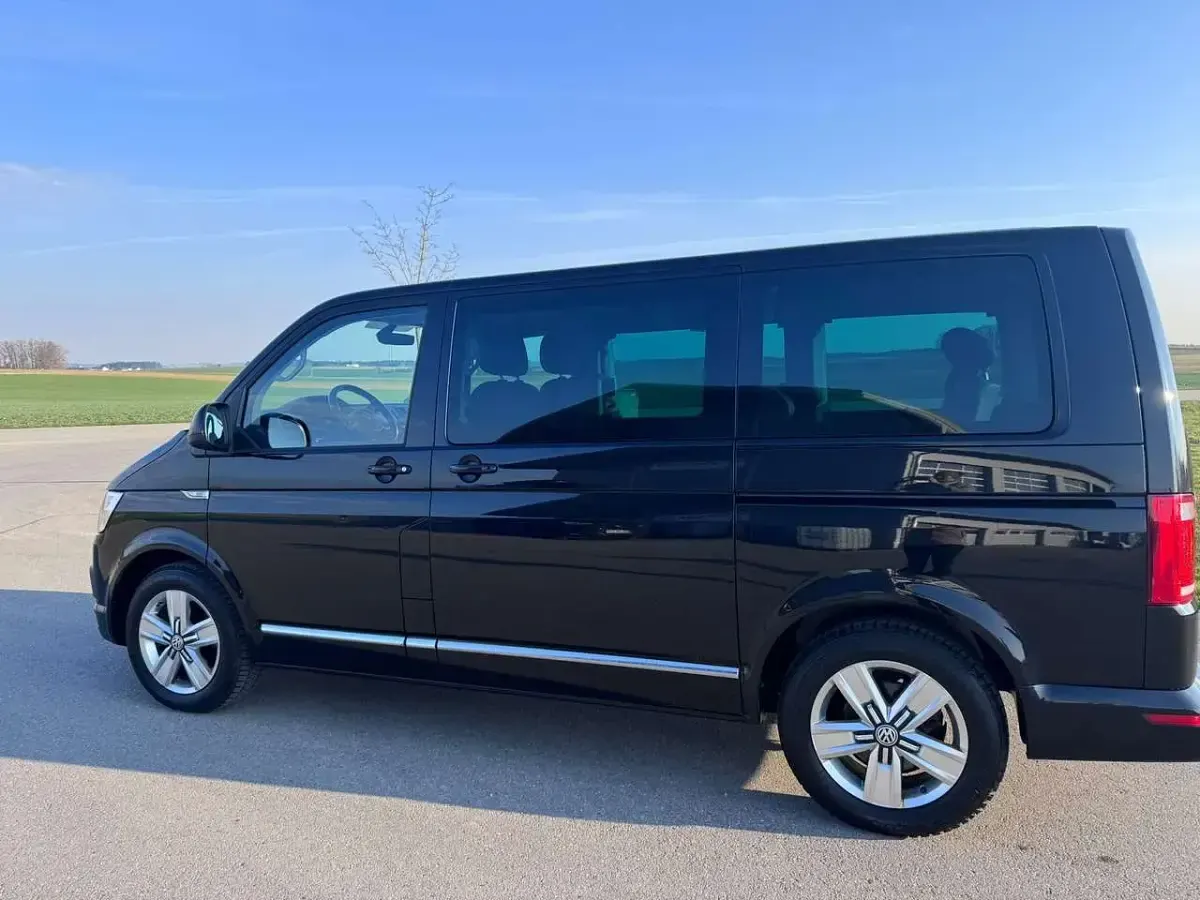 Gebraucht VW Multivan Generation Six 204 PS (150 kW) 2016 Schwarz Van / Kleinbus