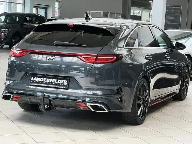 Gebraucht Kia ProCeed GT 204 PS (150 kW) 2020 H8g pentametal met. Kombi