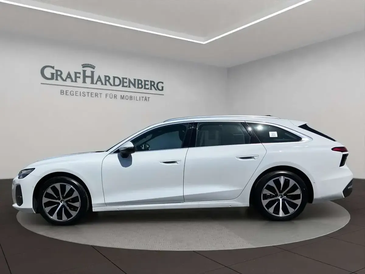 Gebraucht Audi A6 Ambiente 204 PS (150 kW) 2025 Gletscherweiß metallic Kombi