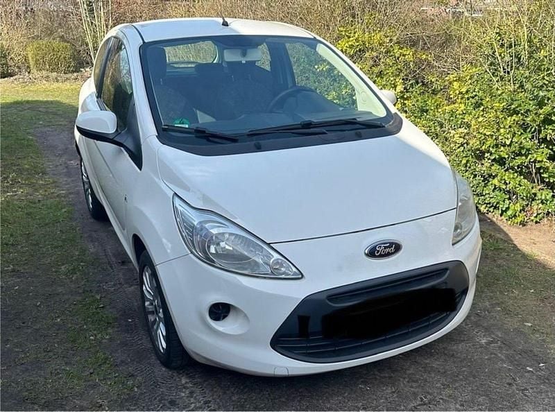 Gebraucht Ford Ka 69 PS (50 kW) 2012 Weiß Kleinwagen
