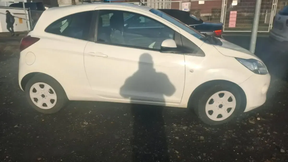 Gebraucht Ford Ka 72 PS (52 kW) 2013 Grau Kleinwagen