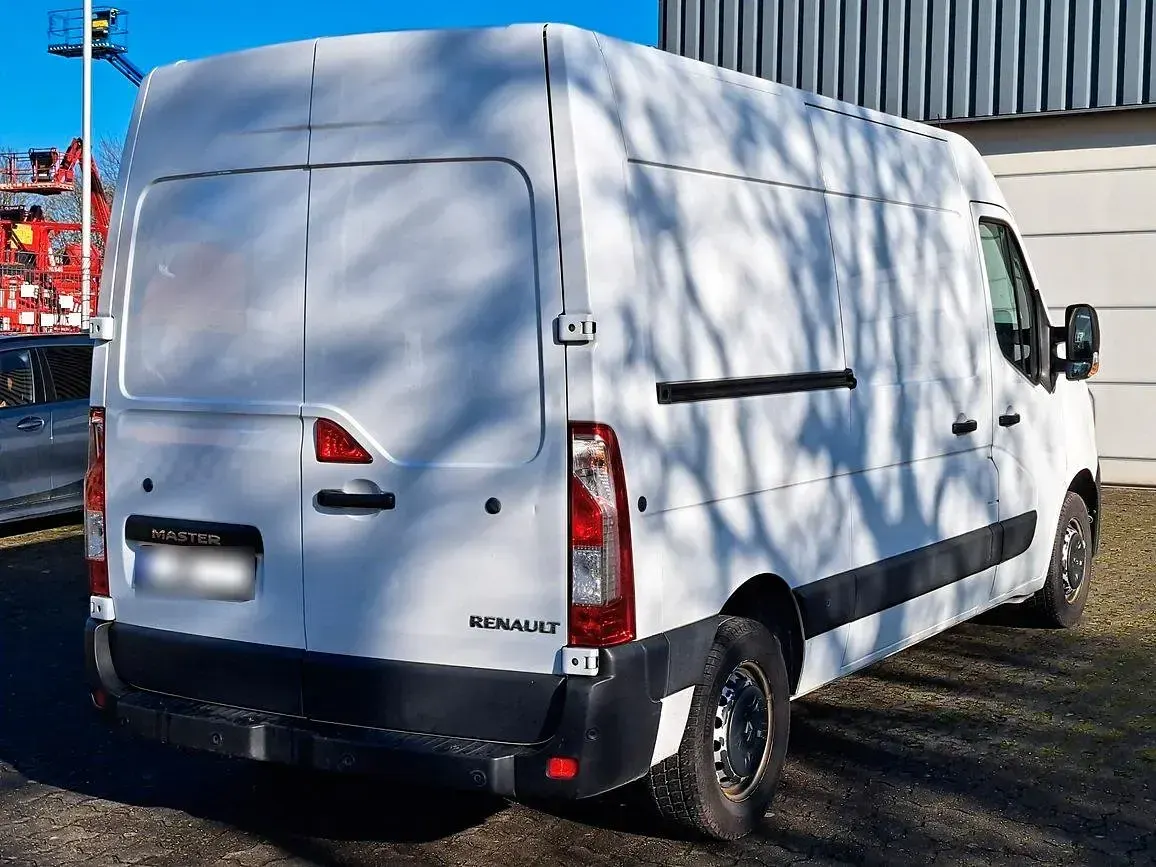Usata Renault Master 150 CV (110 kW) 2020 Bianco Monovolume