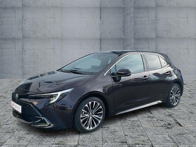 Gebraucht Toyota Corolla Team 140 PS (102 kW) 2023 Braun Limousine