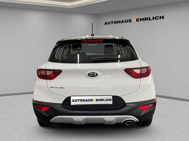 Gebraucht Kia Stonic Edition 7 84 PS (61 kW) 2019 Weiß SUV