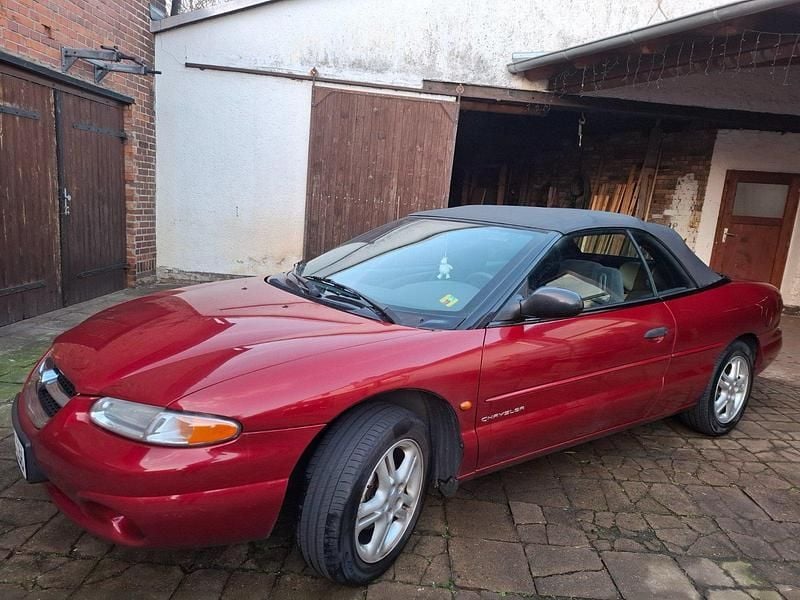 Rot Gebraucht 1996 Chrysler Stratus Cabrio | 3.300 € (Fairer Preis) - Bild 1/4