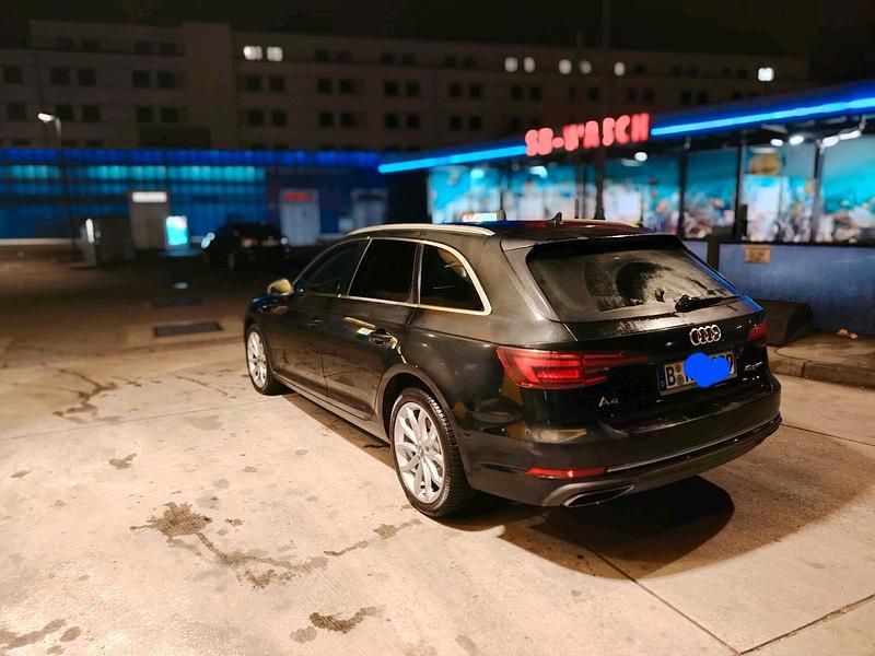 Gebraucht Audi A4 Sport 175 PS (128 kW) 2019 Schwarz Kombi