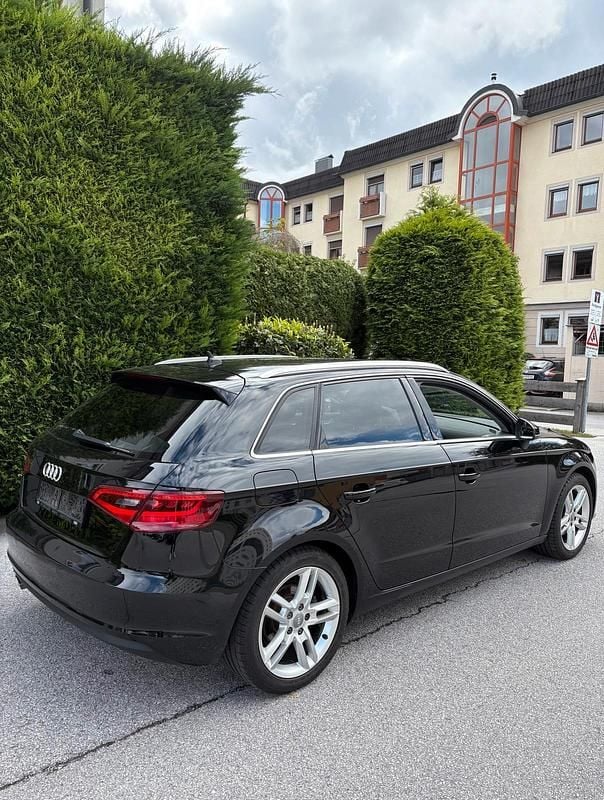 Schwarz Gebraucht 2013 Audi A3 Sportback Kleinwagen | 11.500 € (Guter Preis) - Bild 1/4