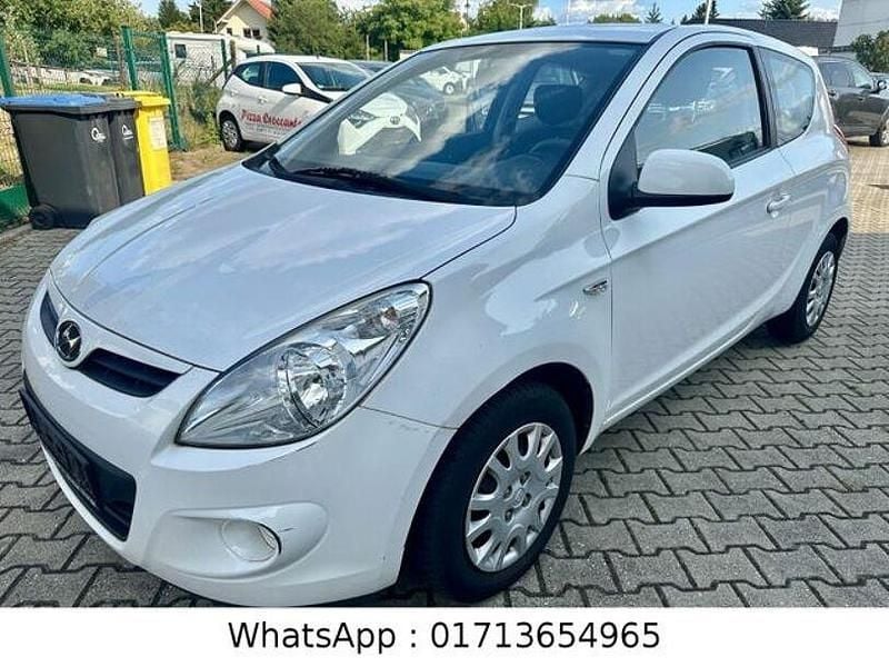 Weiß Gebraucht 2011 Hyundai i20 Edition Kleinwagen | 2.500 € (Guter Preis) - Bild 1/4