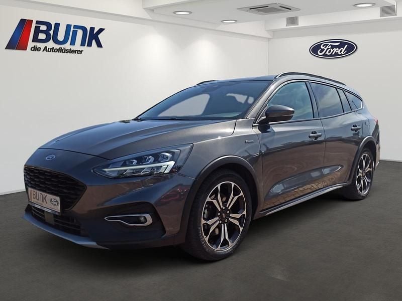 Magneticgrau metallic Gebraucht 2020 Ford Focus Active Limousine | 18.390 € (Fairer Preis) - Bild 1/4