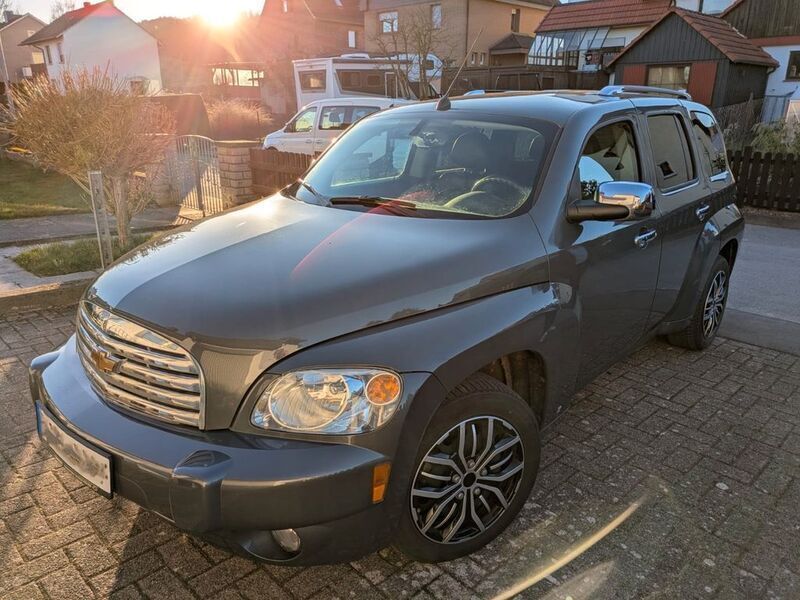 Grau Gebraucht 2009 Chevrolet HHR Kombi | 5.350 € (Fairer Preis) - Bild 1/4