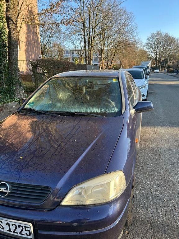 Blau Gebraucht 1998 Opel Astra Limousine | 600 € (Superpreis) - Bild 1/4