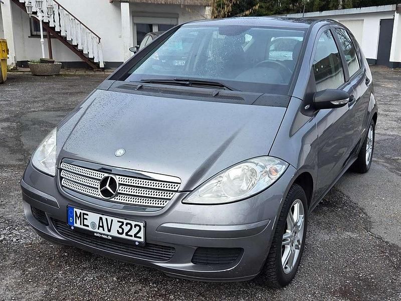 Gebraucht Mercedes A180 Edition 1 109 PS (80 kW) 2008 Mountaingrau  met. Kleinwagen