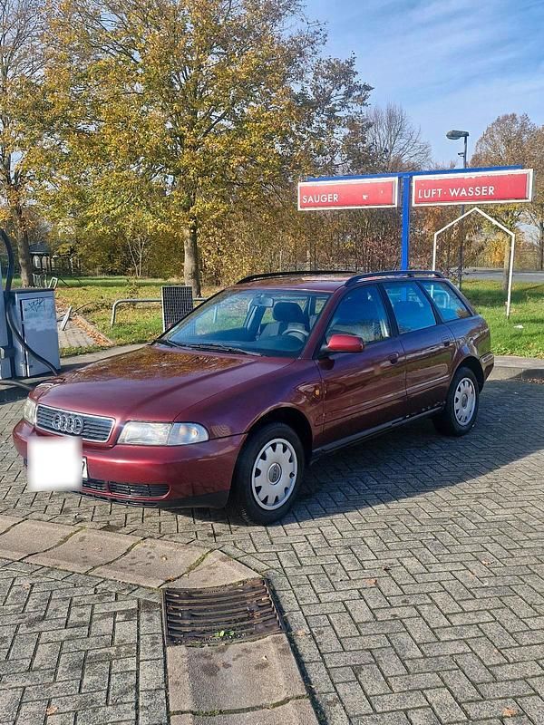 Gebraucht Audi A4 125 PS (91 kW) 1998 Rot Kombi