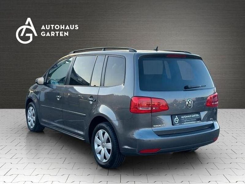 Gebraucht VW Touran 75 PS (55 kW) 2012 Andere Van / Kleinbus