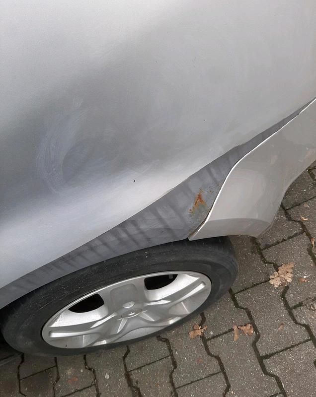 Gebraucht Ford C-MAX 105 PS (77 kW) 2007 Silber Van / Kleinbus