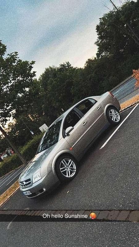 Silber Gebraucht 2002 Opel Vectra Limousine | 1.899 € (Fairer Preis) - Bild 1/4