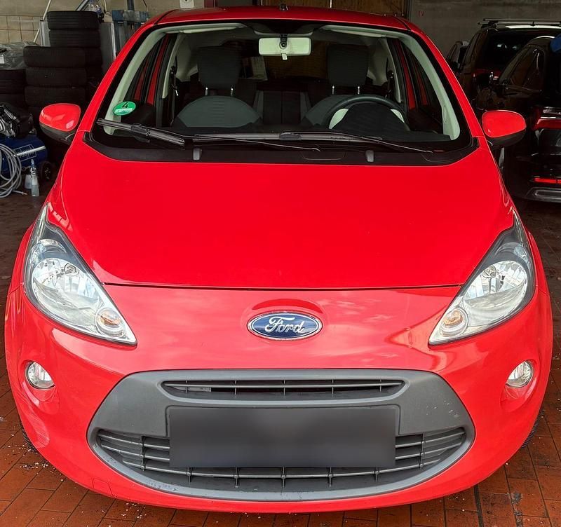 Gebraucht Ford Ka Titanium 69 PS (50 kW) 2009 Rot Kleinwagen