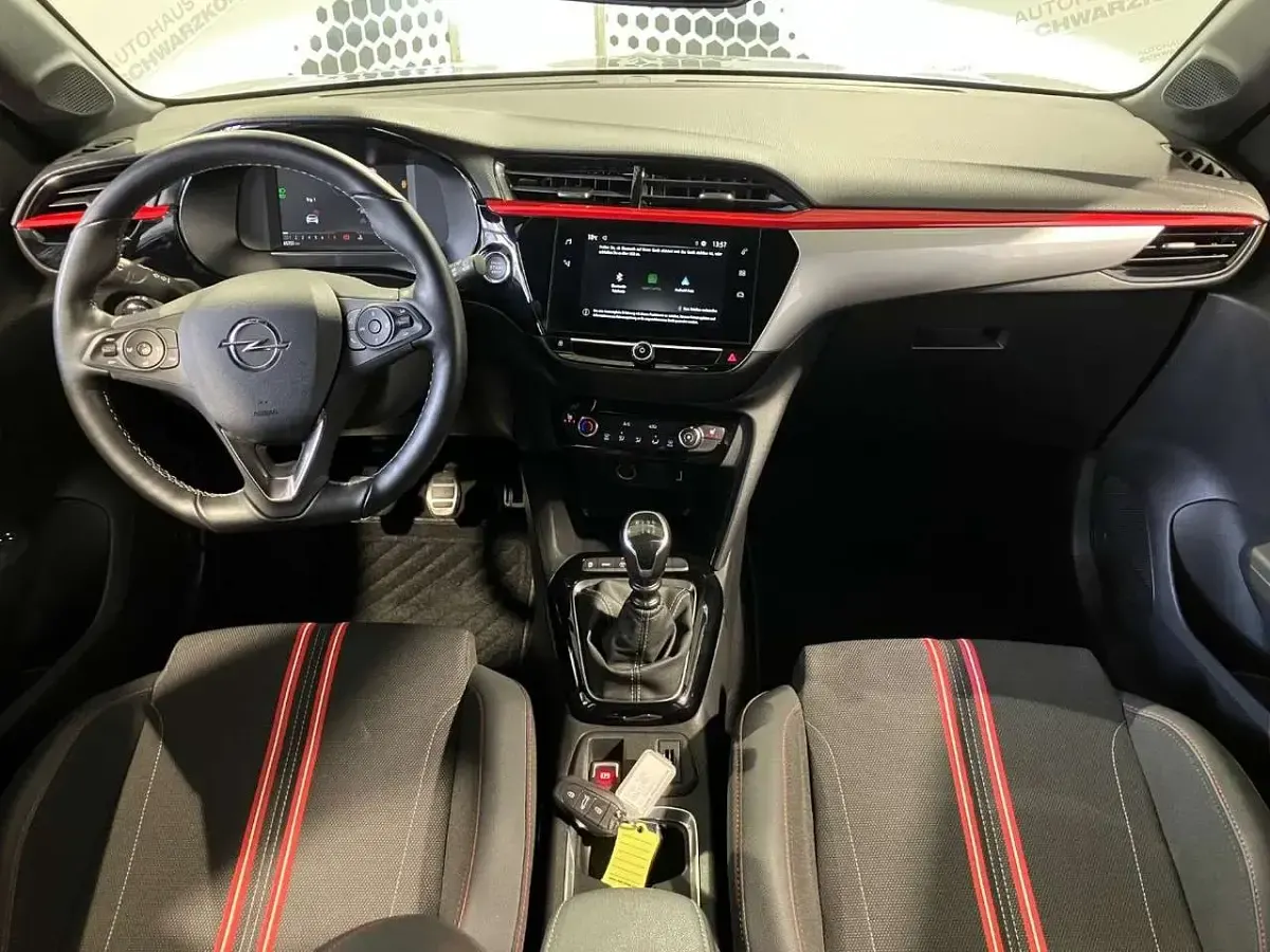 Gebraucht Opel Corsa GS Line 101 PS (74 kW) 2023 Quarz silber Kleinwagen
