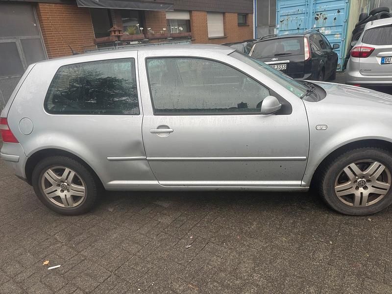Gebraucht VW Golf IV 101 PS (74 kW) 2003 Grau Limousine