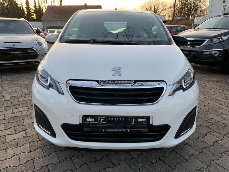 Gebraucht Peugeot 108 Active 69 PS (50 kW) 2017 Weiß Kleinwagen