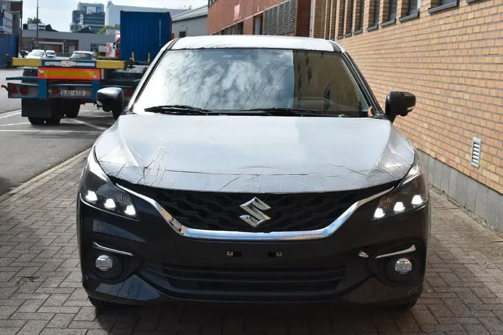 Neu Suzuki Baleno 103 PS (75 kW) 2026 Schwarz Limousine