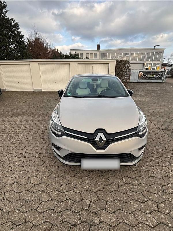 Gebraucht Renault Clio IV Initiale Paris 118 PS (86 kW) 2017 Beige Kleinwagen