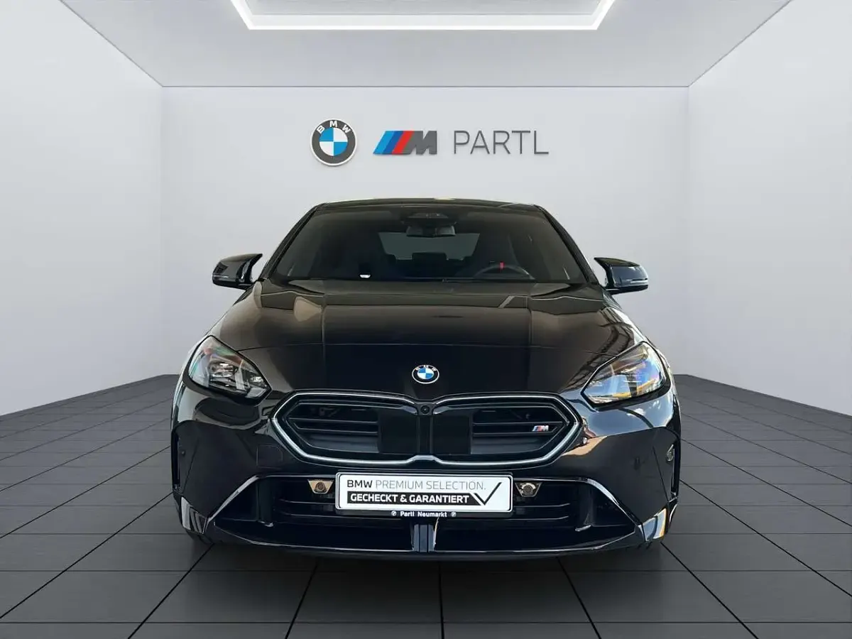 Gebraucht BMW M235 M Sport 300 PS (220 kW) 2025 Schwarz Coupé