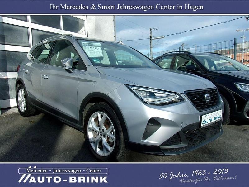 Silber Gebraucht 2023 Seat Arona FR SUV | 16.350 € (Superpreis) - Bild 1/4