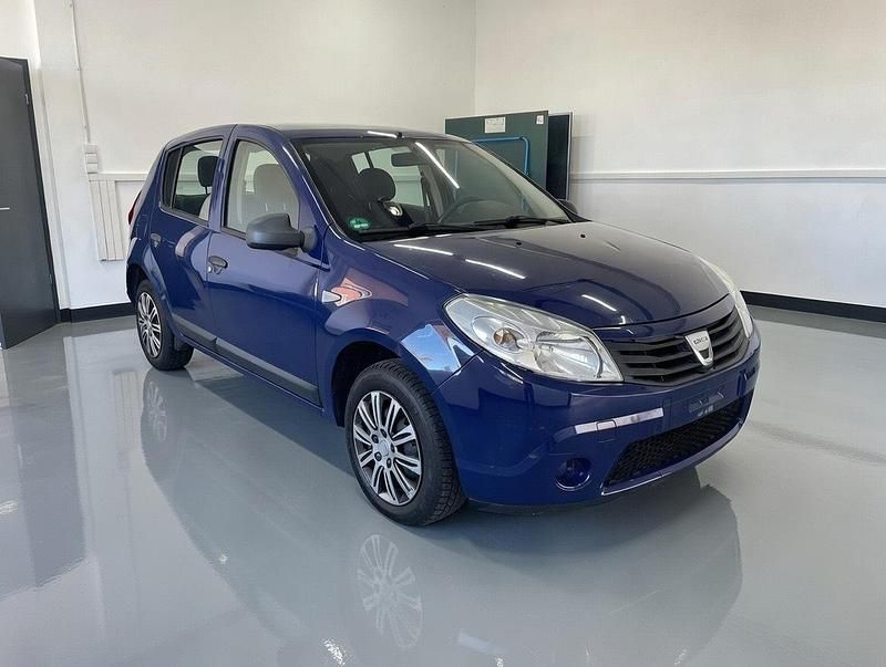 Gebraucht Dacia Sandero 75 PS (55 kW) 2009 Blau Kleinwagen