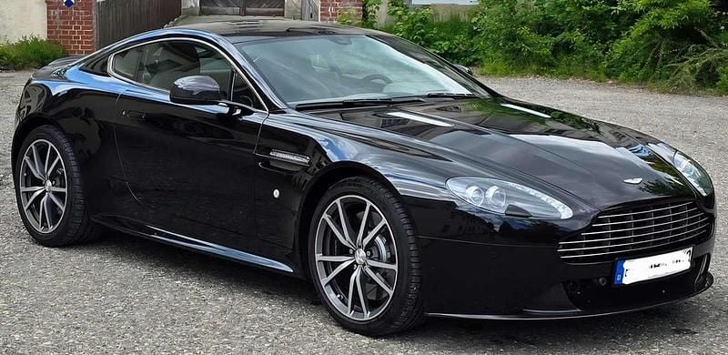 Schwarz Gebraucht 2016 Aston Martin V8 Vantage Coupé | 88.000 € (Fairer Preis) - Bild 1/4