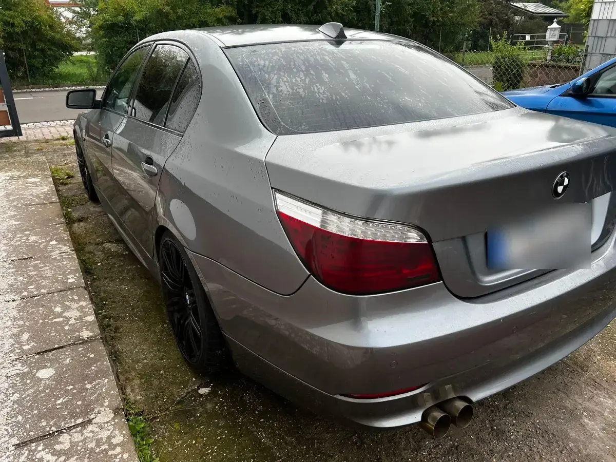 Gebraucht BMW 525 Performance 218 PS (160 kW) 2008 Grau Limousine