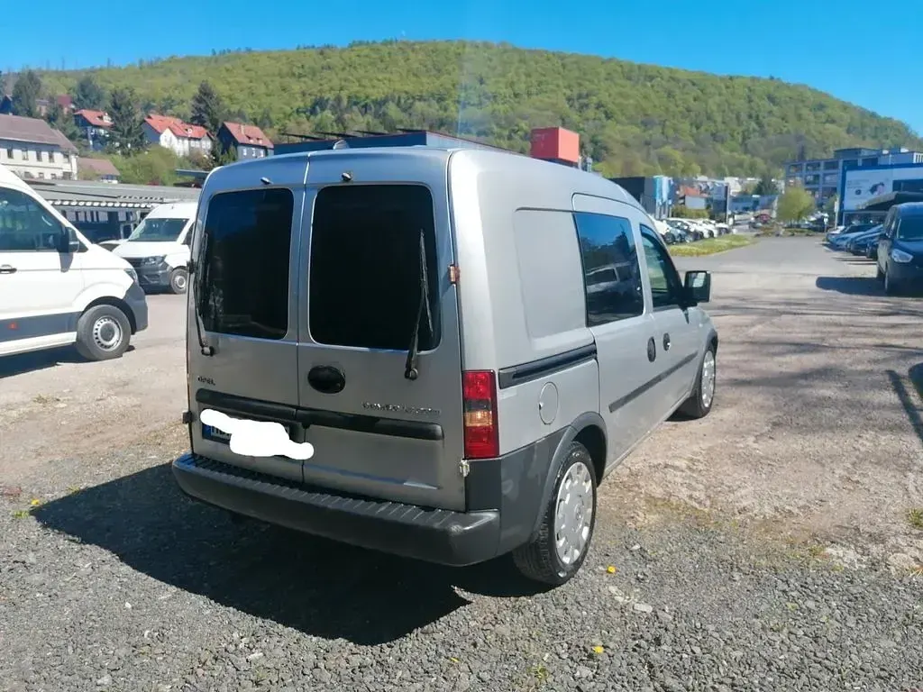 Gebraucht Opel Combo 101 PS (74 kW) 2008 Silber Van / Kleinbus