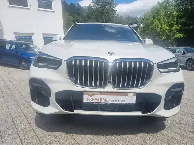 Gebraucht BMW X5 M Sport 286 PS (210 kW) 2023 Mineralweiss metallic SUV