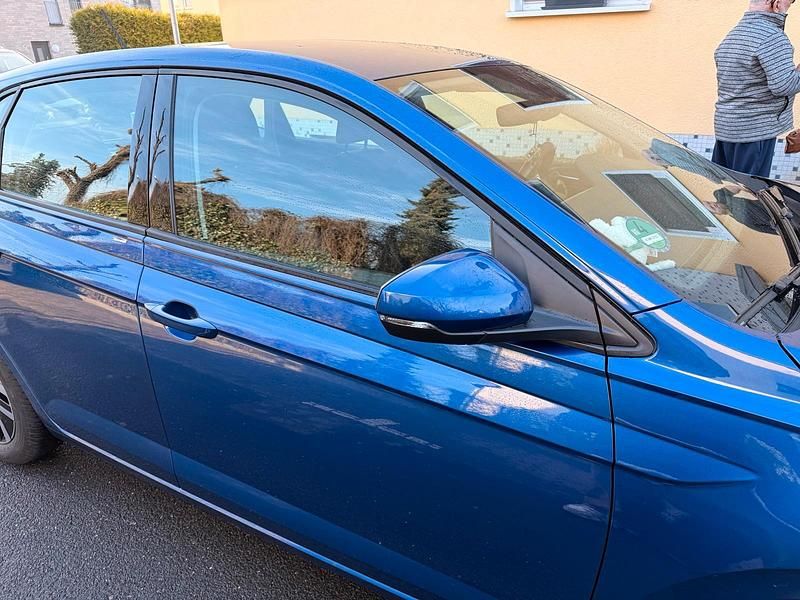 Gebraucht VW Polo 95 PS (69 kW) 2022 Blau Kleinwagen