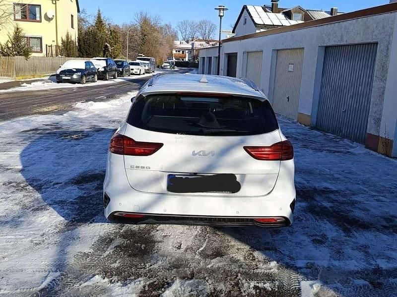 Gebraucht Kia Ceed Sportswagon Vision 136 PS (100 kW) 2023 Weiß Kombi