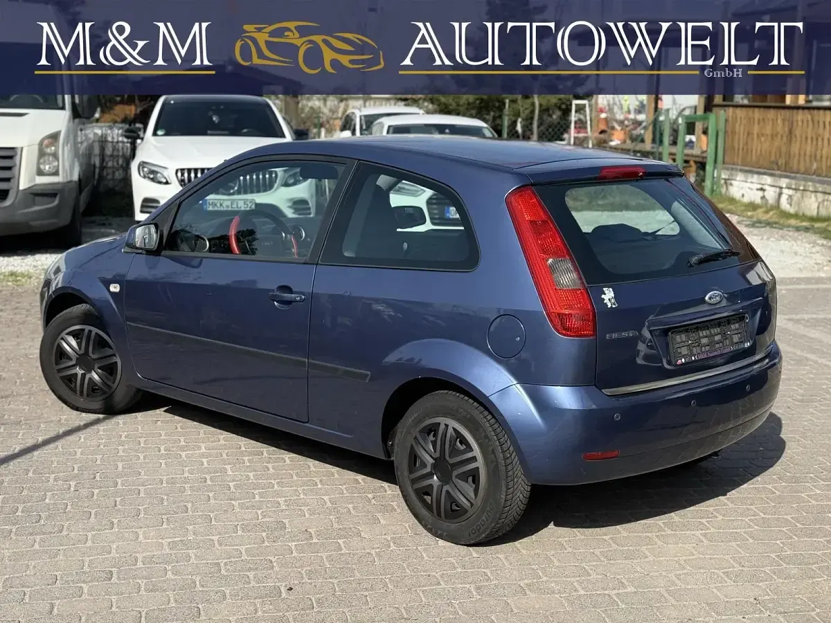 Gebraucht Ford Fiesta 101 PS (74 kW) 2005 Blau Kleinwagen