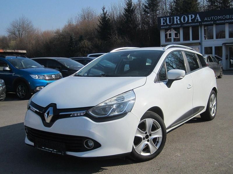Weiß Gebraucht 2015 Renault Clio GrandTour Luxe Kombi | 3.790 € (Etwas zu teuer) - Bild 1/4