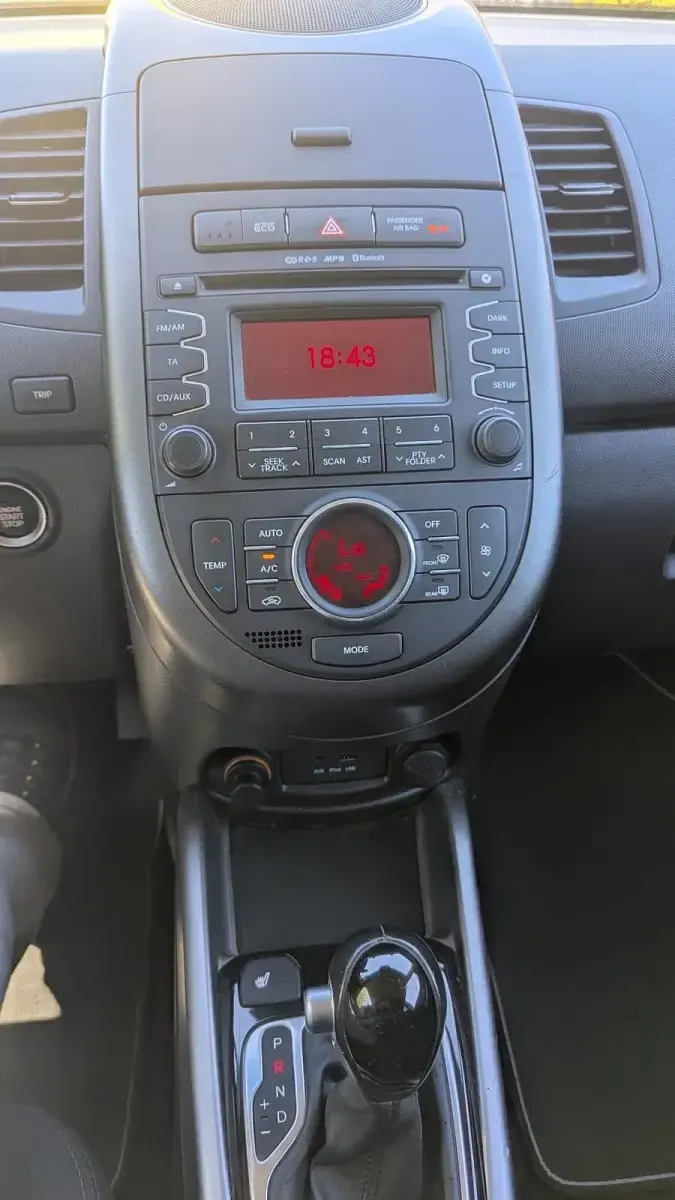 Gebraucht Kia Soul 140 PS (102 kW) 2014 Silber SUV