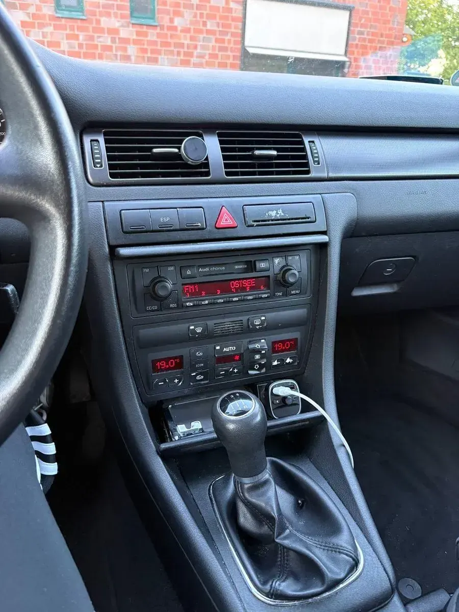 Brugt Audi A6 170 HK (125 kW) 2001 Sølv Sedan