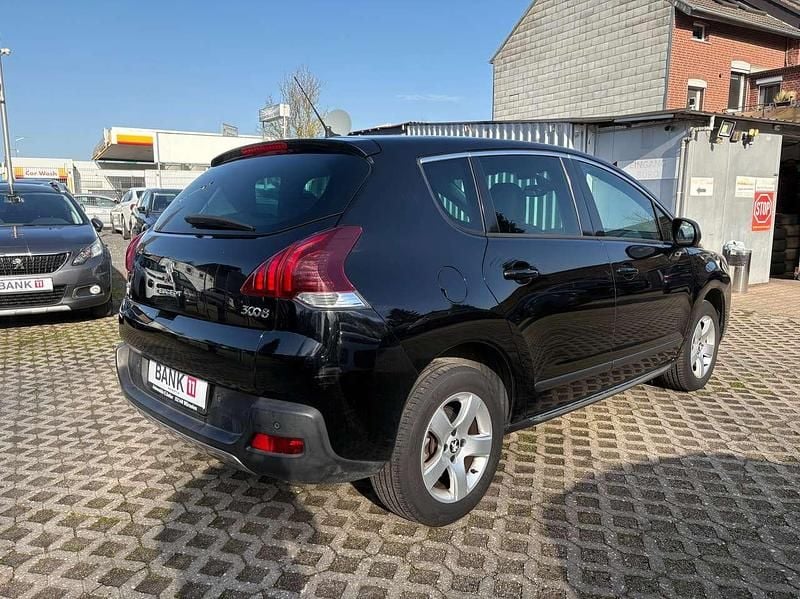 Gebraucht Peugeot 3008 131 PS (96 kW) 2016 Lackierung schwarz SUV