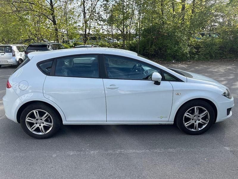 Brugt Seat Leon Reference 105 HK (77 kW) 2012 Hvid Sedan