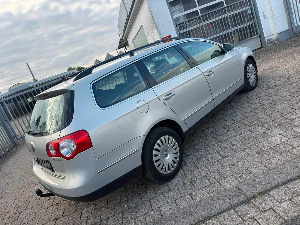 Gebraucht VW Passat 2009 Grau Kombi
