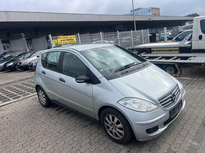 Gebraucht Mercedes A180 Classic 109 PS (80 kW) 2008 Silber Limousine