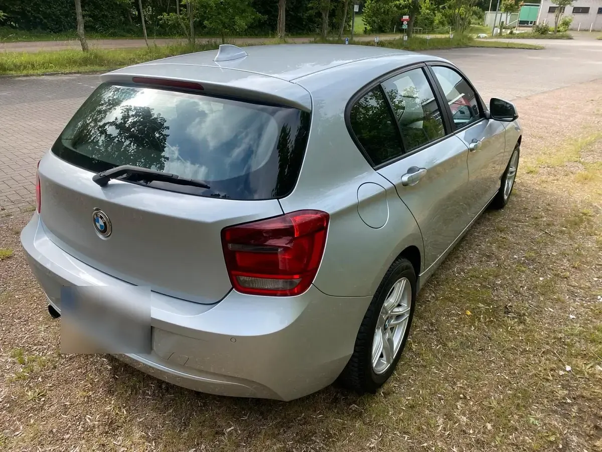 Gebraucht BMW 116 136 PS (100 kW) 2012 Silber Kleinwagen