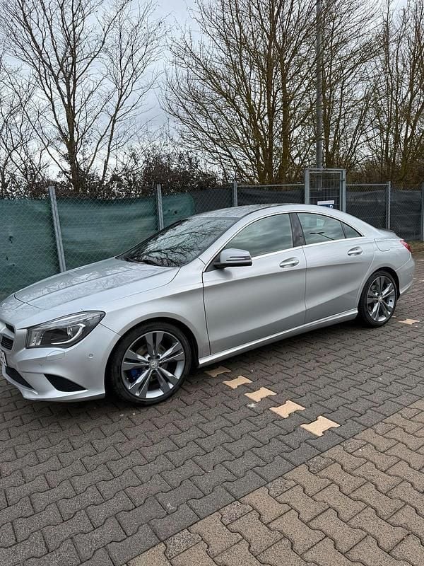 Gebraucht Mercedes CLA180 122 PS (89 kW) 2014 Silber Limousine