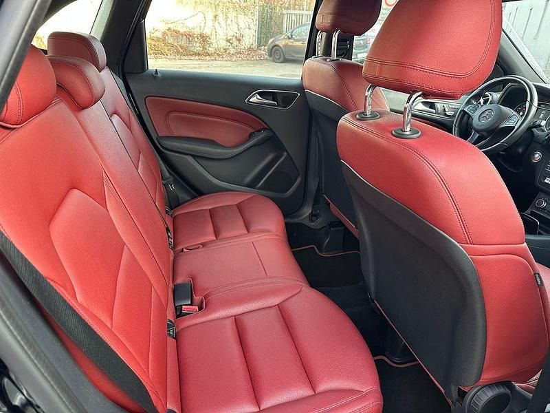 Gebraucht Mercedes B220 Edition 177 PS (130 kW) 2017 Schwarz Van / Kleinbus