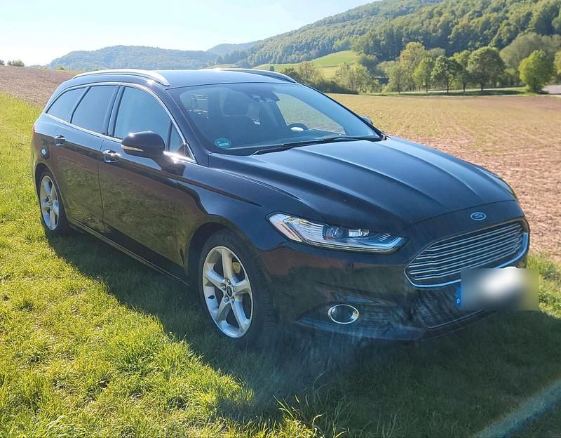 Schwarz Gebraucht 2018 Ford Mondeo Titanium Kombi | 15.100 € (Fairer Preis) - Bild 1/4