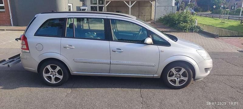 Gebraucht 2009 Opel Zafira Edition Van / Kleinbus | 1.100 € (Guter Preis) - Bild 1/4