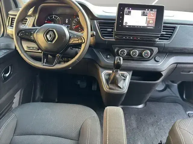 Gebraucht Renault Trafic 150 PS (110 kW) 2022 Grau Van / Kleinbus